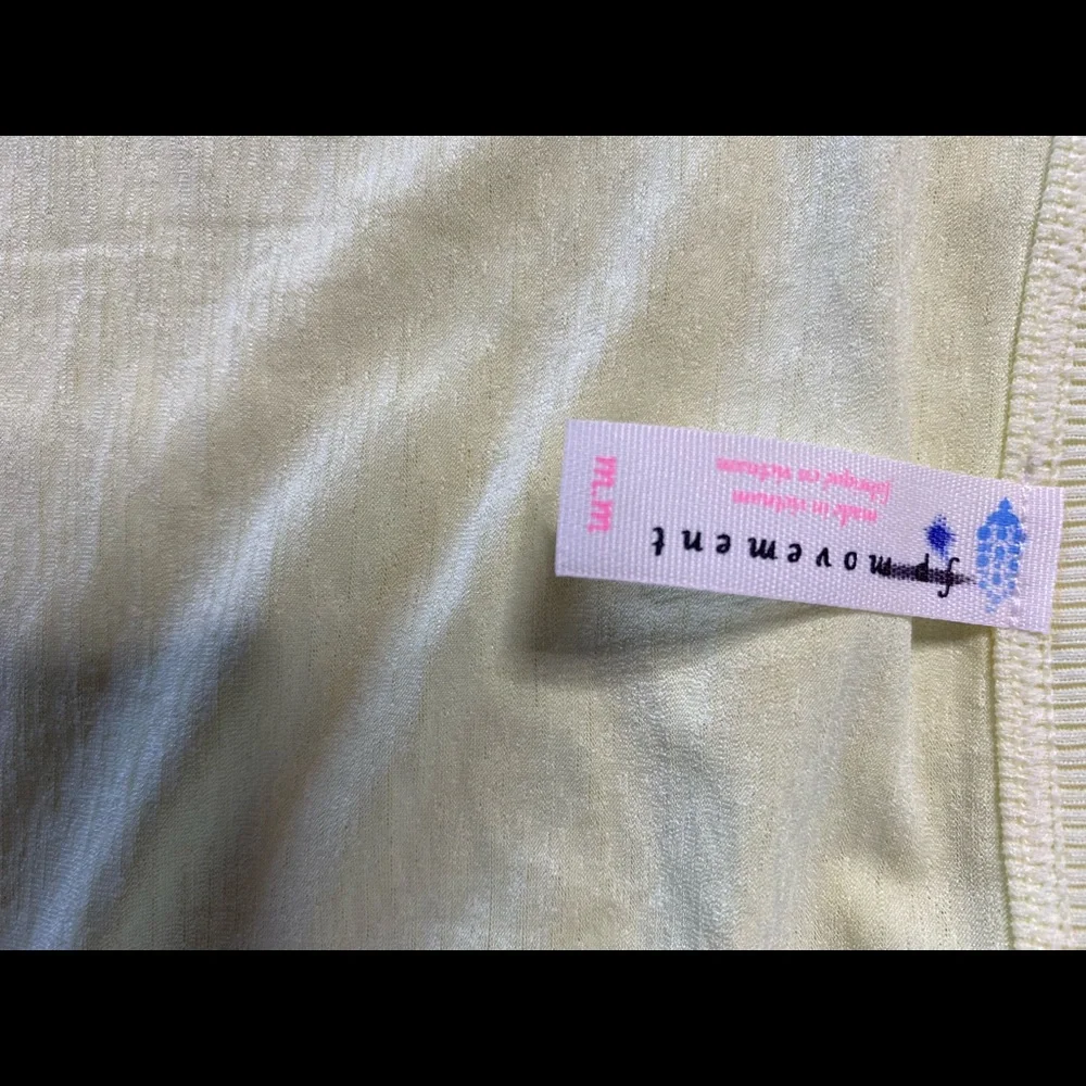 New without tags Free People Movement
Size Medium Crop top with side snaps - Picture 7 of 7